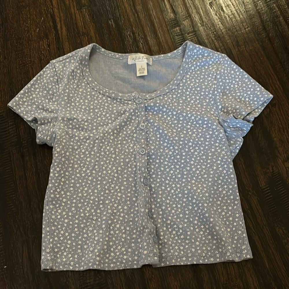 White Fawn, shirt